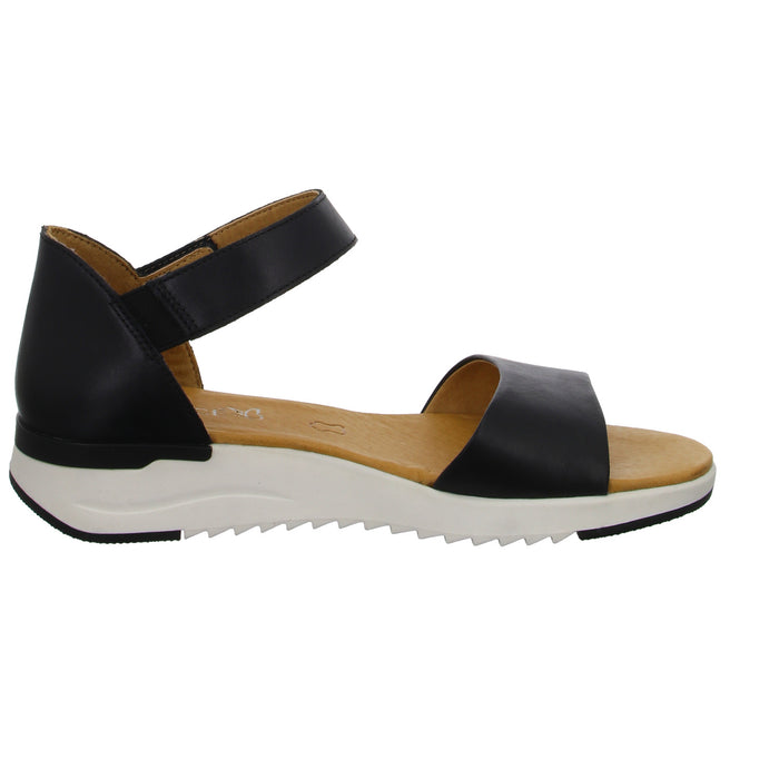 CAPRICE Sportliche Sandalette bis 30mm Sohlenhöhe - SchuhEggers.de