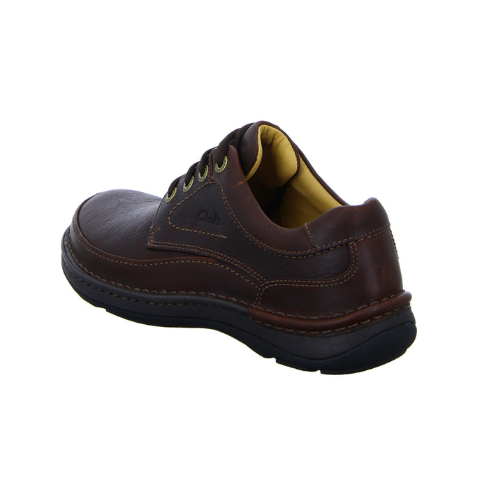 Clarks Schnürhalbschuh mit Mehrweite Freizeit (sportlicher Boden) Nature Three