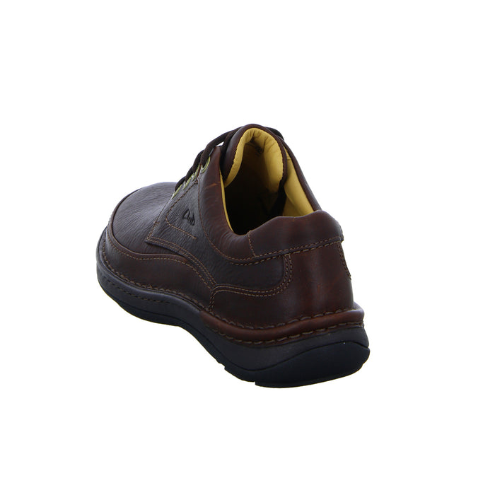 Clarks Schnürhalbschuh mit Mehrweite Freizeit (sportlicher Boden) Nature Three